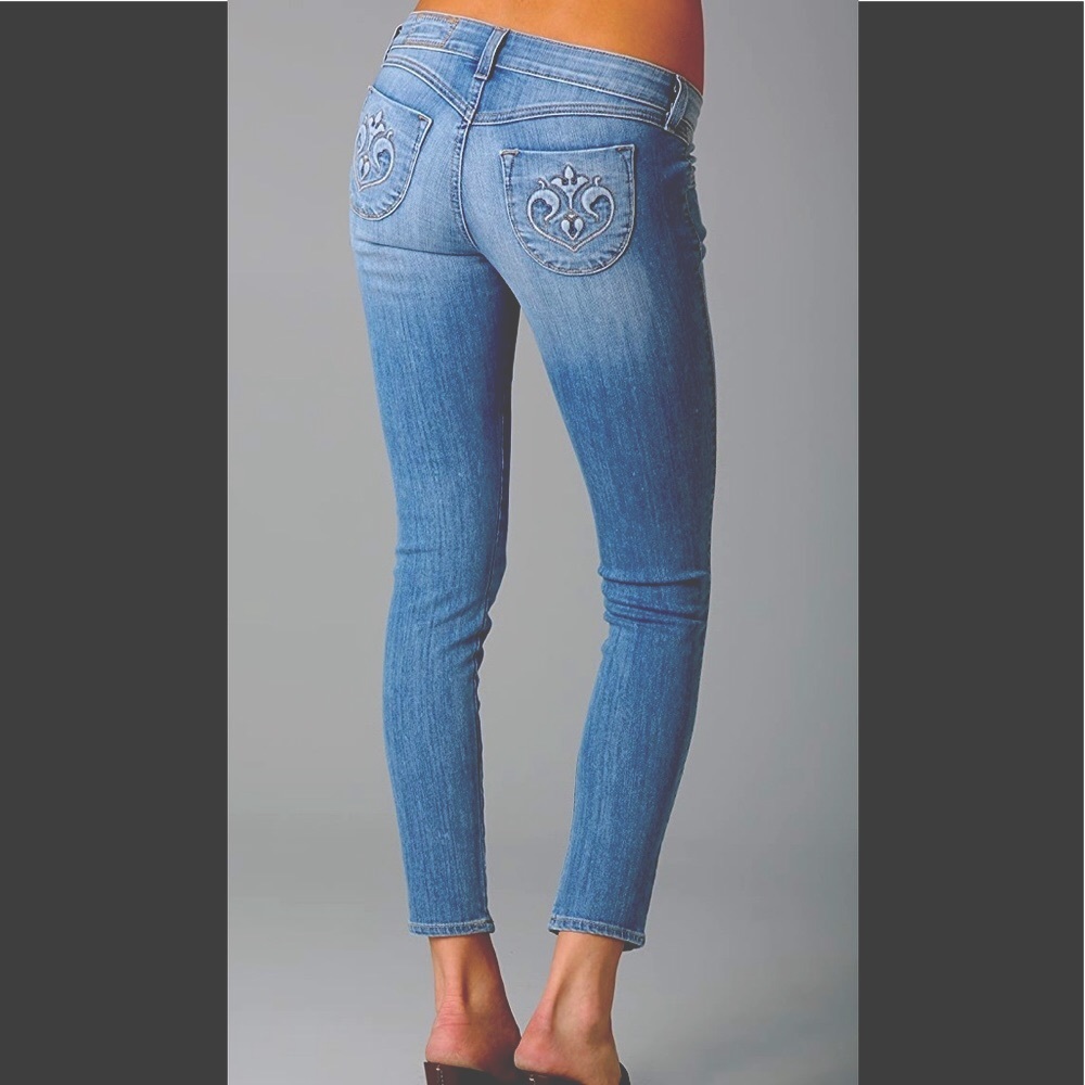Hannah Slim Crop Love Tide Jeans